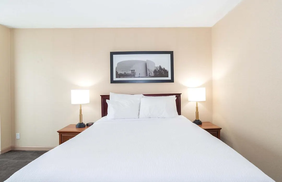 Sandman Hotel Lethbridge-1