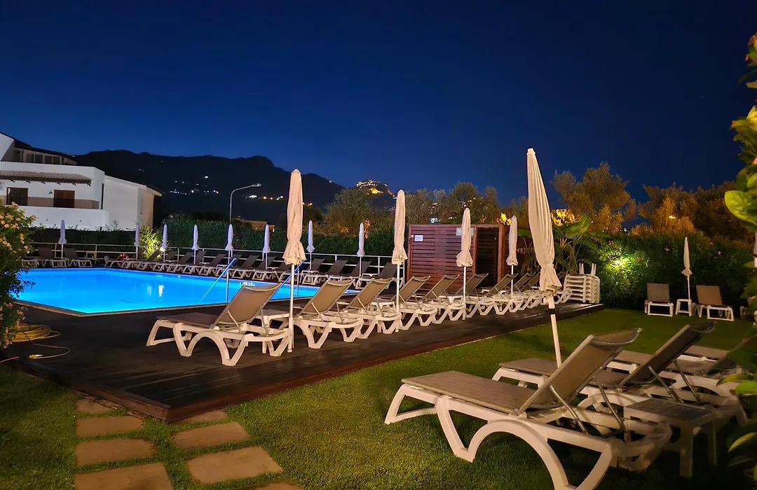 Residence Villa Giardini-1