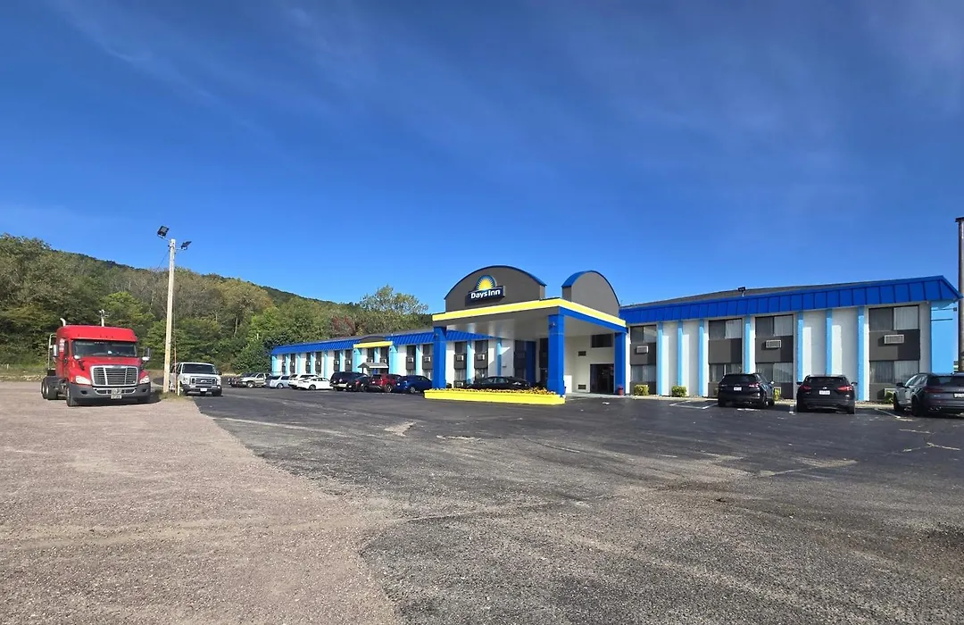 Days Inn By Wyndham Portage Cascade Mountain Area-1