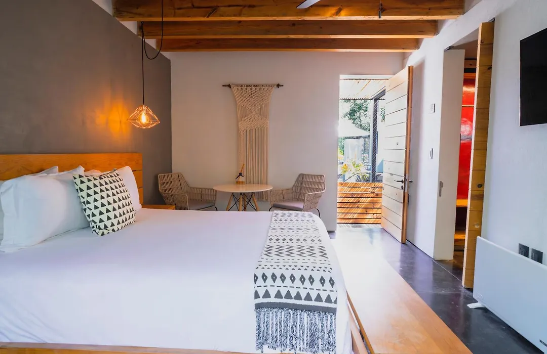 Casa Chichipicas Hotel Boutique-1