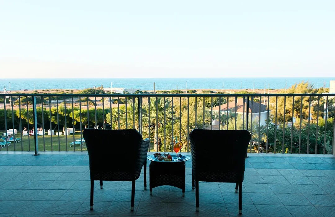 Hotel Scoglio Degli Achei-1