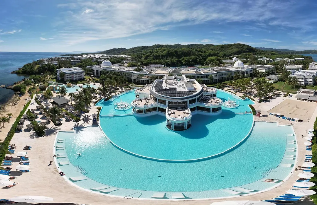 The Signature Level At Grand Palladium Lady Hamilton Resort & Spa-1