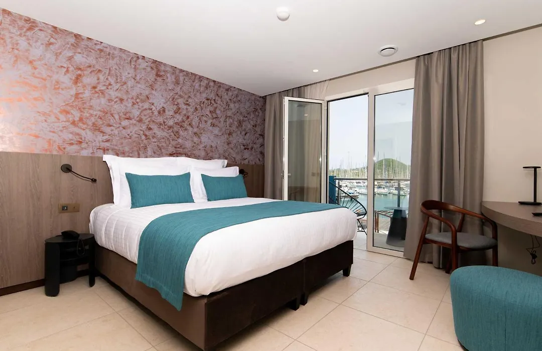 Sable Bleu Boutique Hotel-1