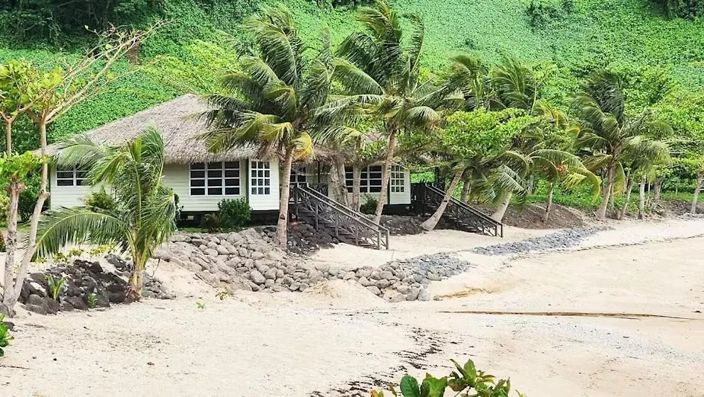 Survivor Samoa Beach Resort-1