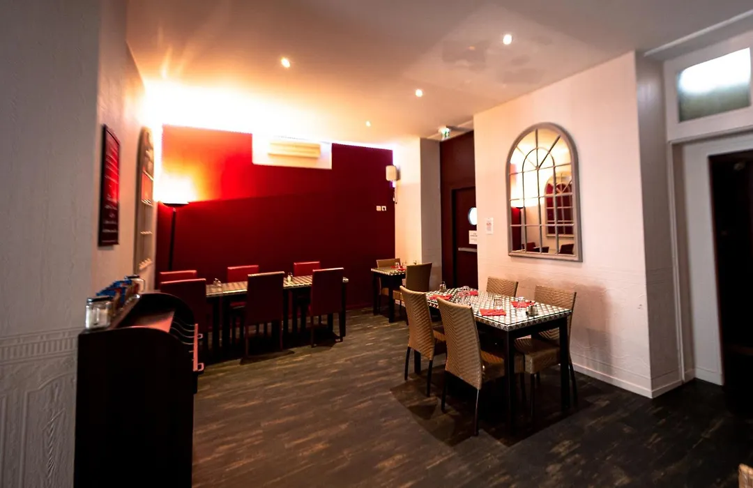 Brit Hotel Confort Auclair-1