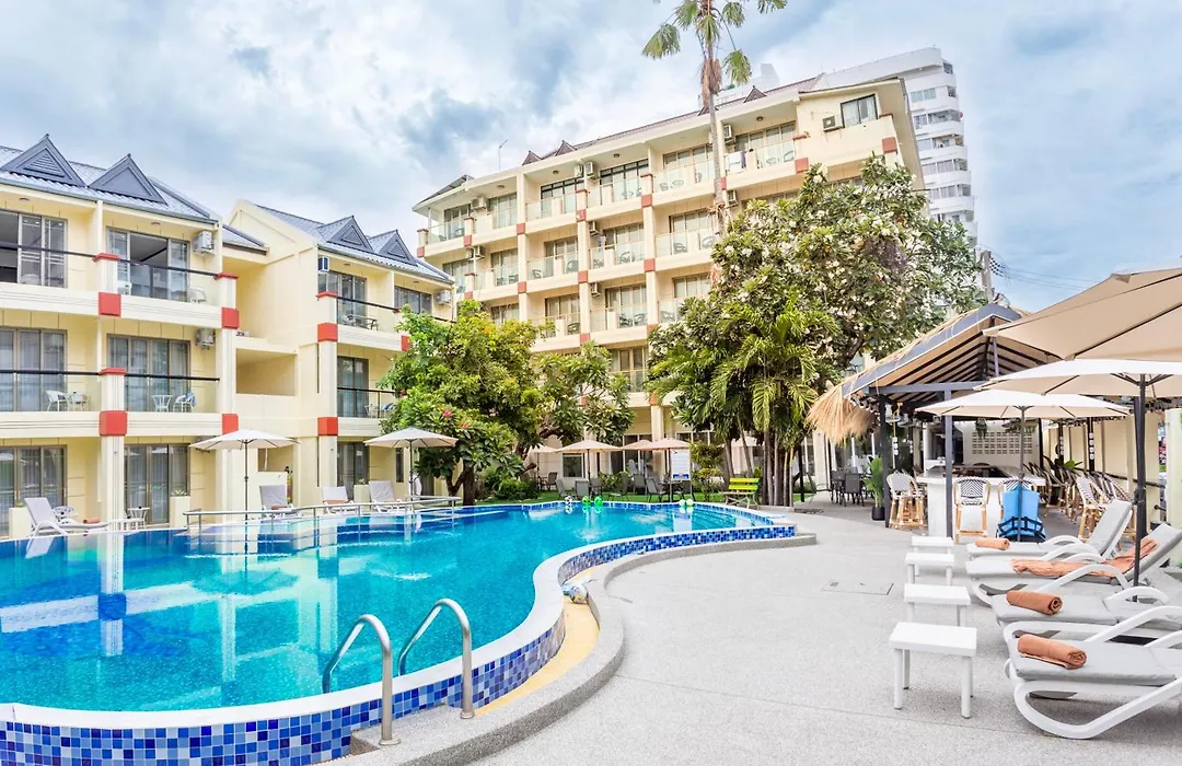 Mermaid Beach Resort - 100M To Beach, Saltwater Pool & Beergarden-1
