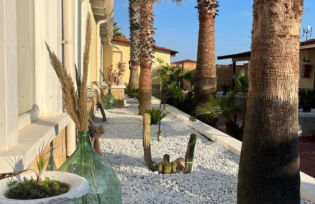 Villaggio turistico la baia degli angeli-1
