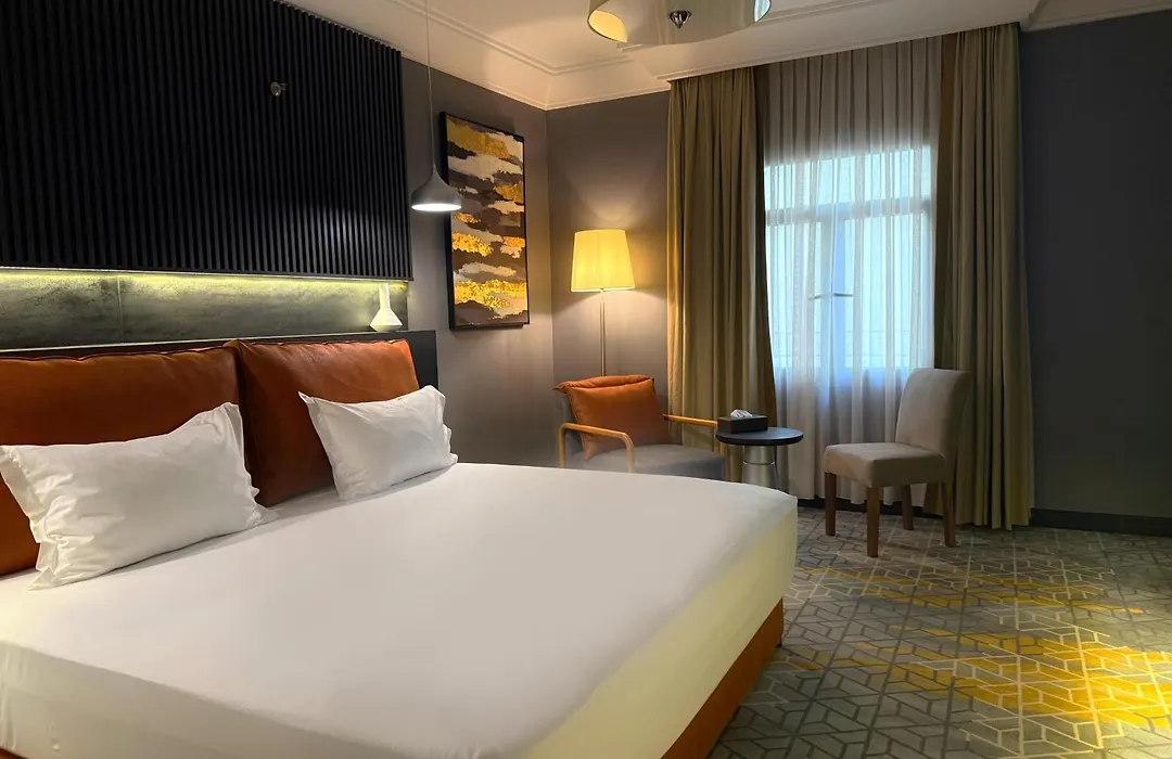 Crown Town Hotel-1
