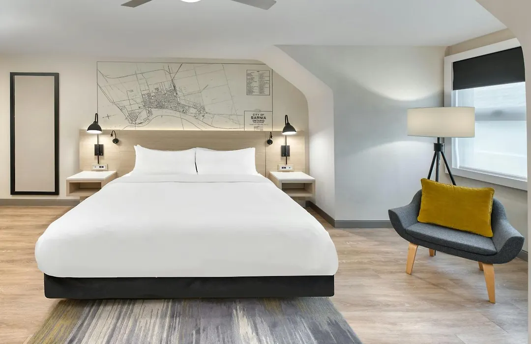 The Insignia Hotel, Sarnia, A Tribute Portfolio Hotel-1