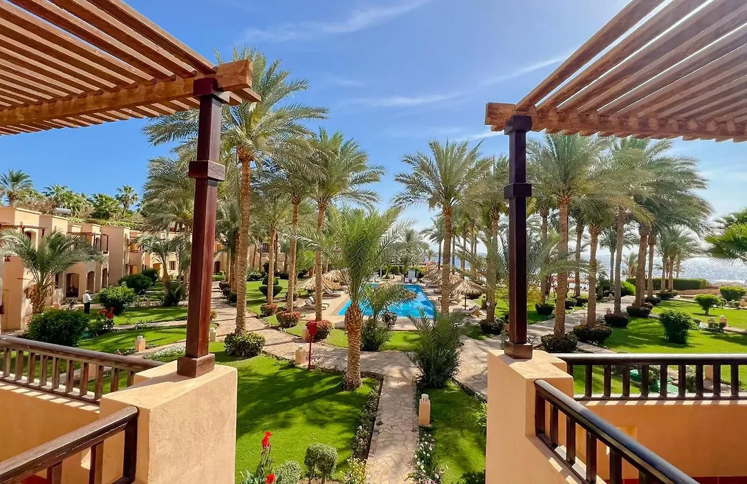 Tamra Beach Resort-1
