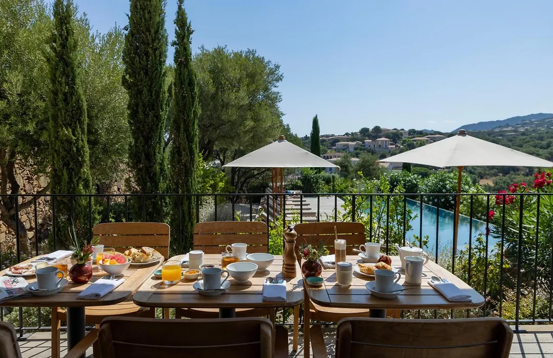 Hôtel Restaurant Villa Joséphine-1