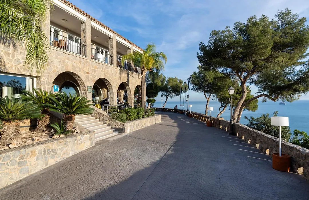 Parador De Malaga Gibralfaro-1