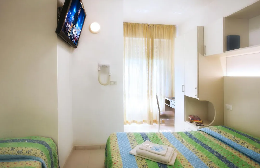 Hotel Leoni-1