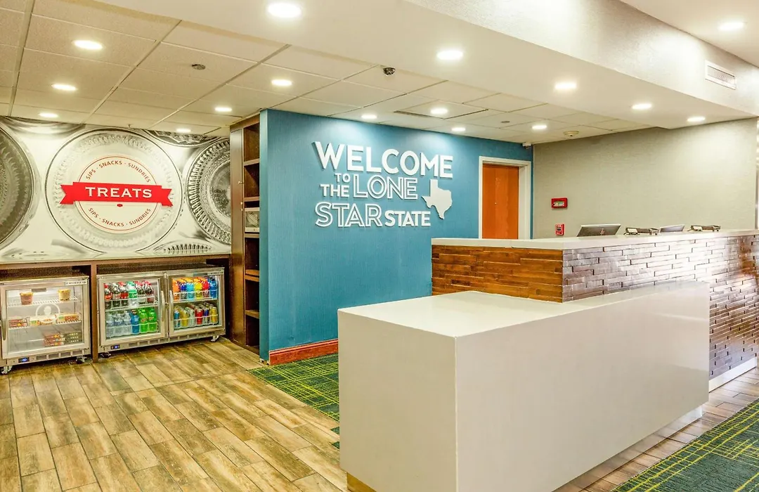 Hampton Inn & Suites Fort Worth-West-I-30-1