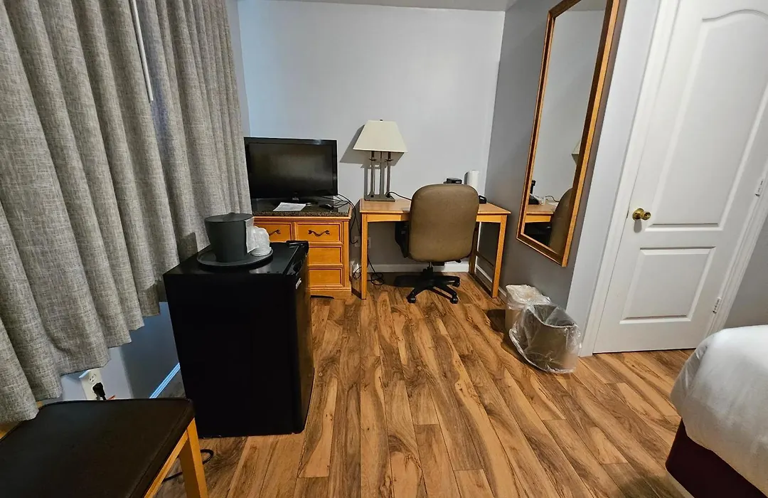 Captain'S Inn And Suites-1