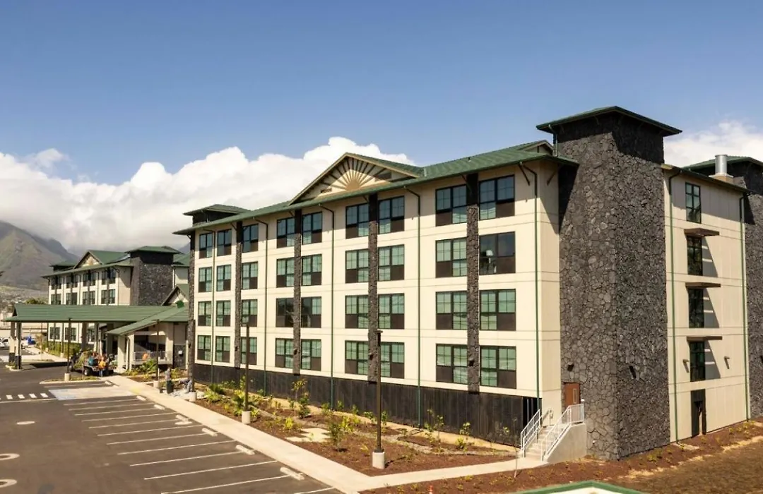 Hampton Inn & Suites Maui North Shore-1