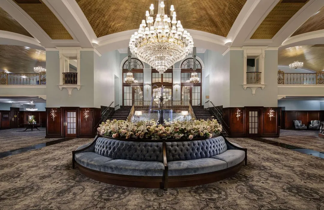 Amway Grand Plaza Hotel, Curio Collection By Hilton-1