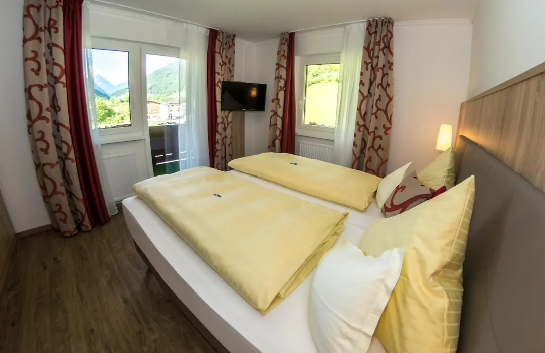 Alpenhotel Fernau-1