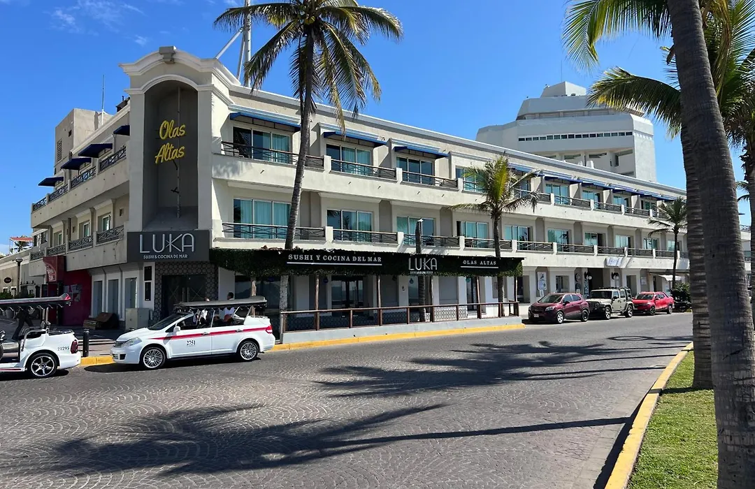 Hotel La Siesta Malecón-1