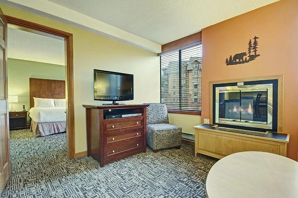 Mountain Side Hotel Whistler By Executive-1