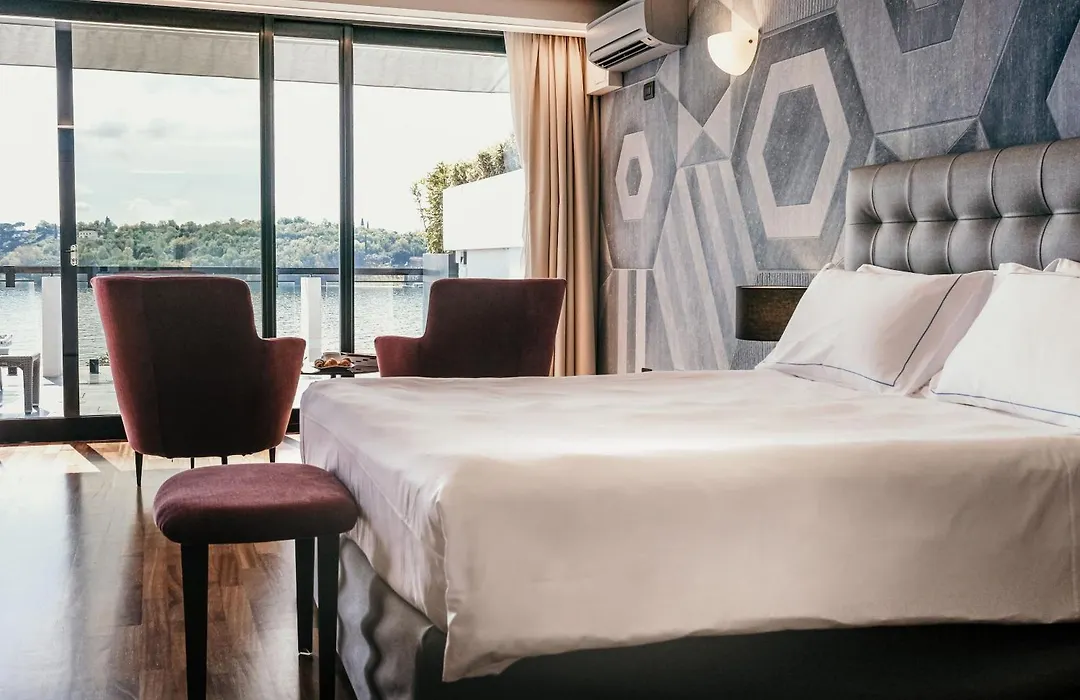 Hotel Salo Du Parc-1
