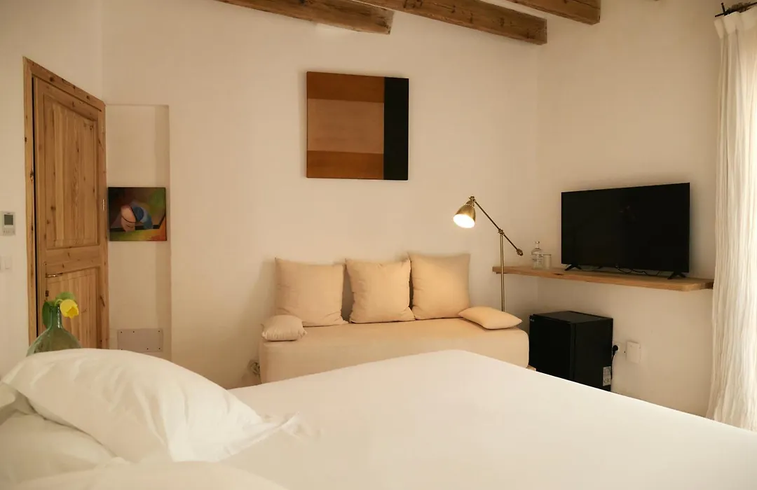 Hotel Forn Nou-1
