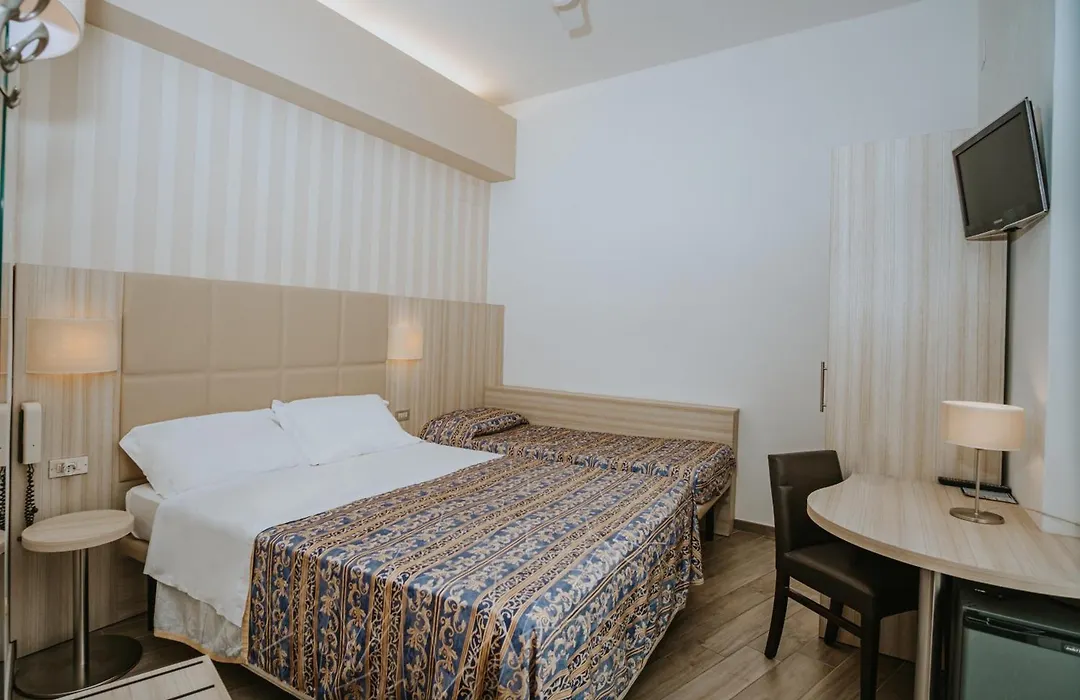 Hotel Gabriella-1