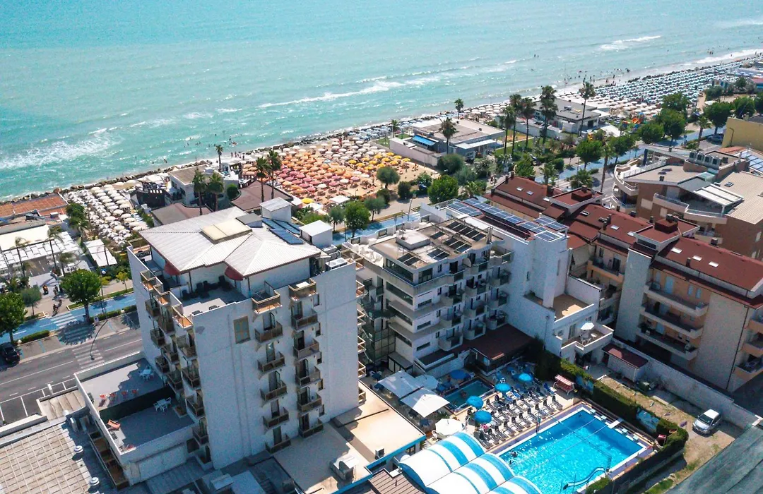 Hotel Tassoni-1