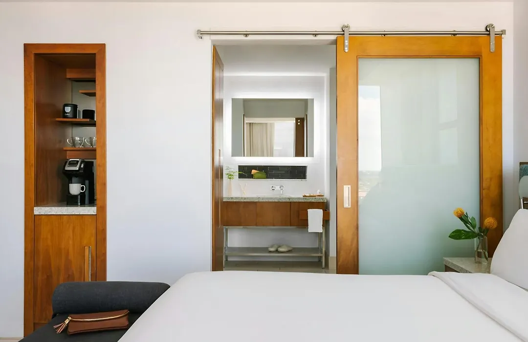 The Circ Hotel Hollywood, Sonder By Marriott Bonvoy-1
