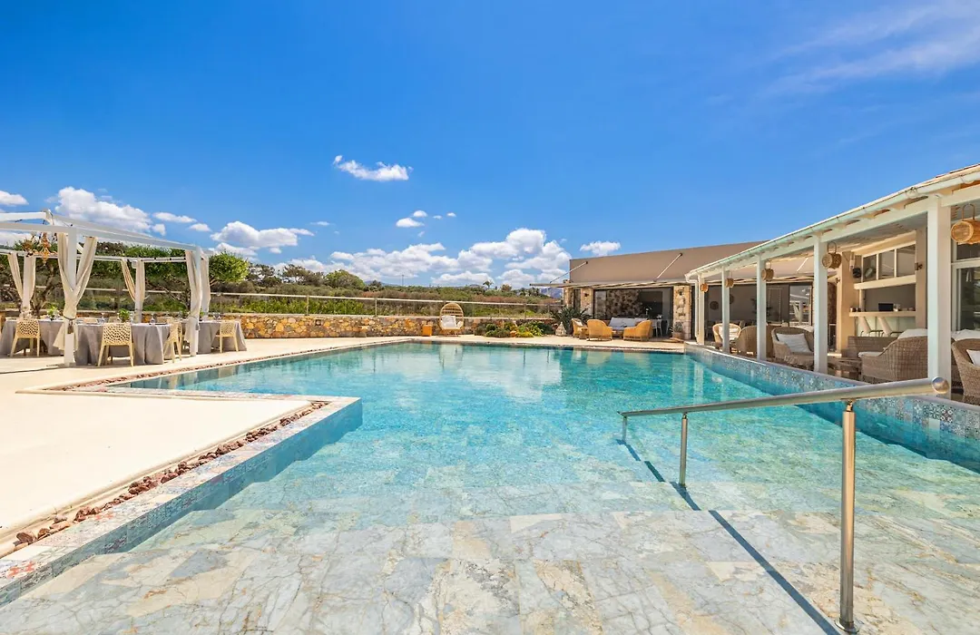 Paradise Island Villas-1
