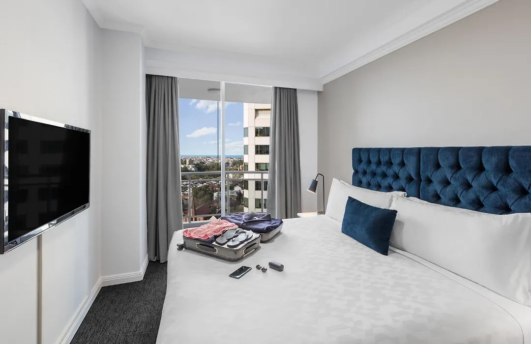 Meriton Suites Bondi Junction-1
