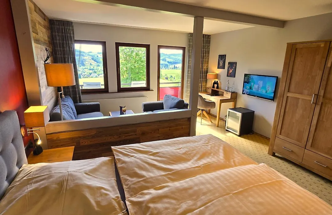 Berghotel Habbel und die Welt kann warten-1