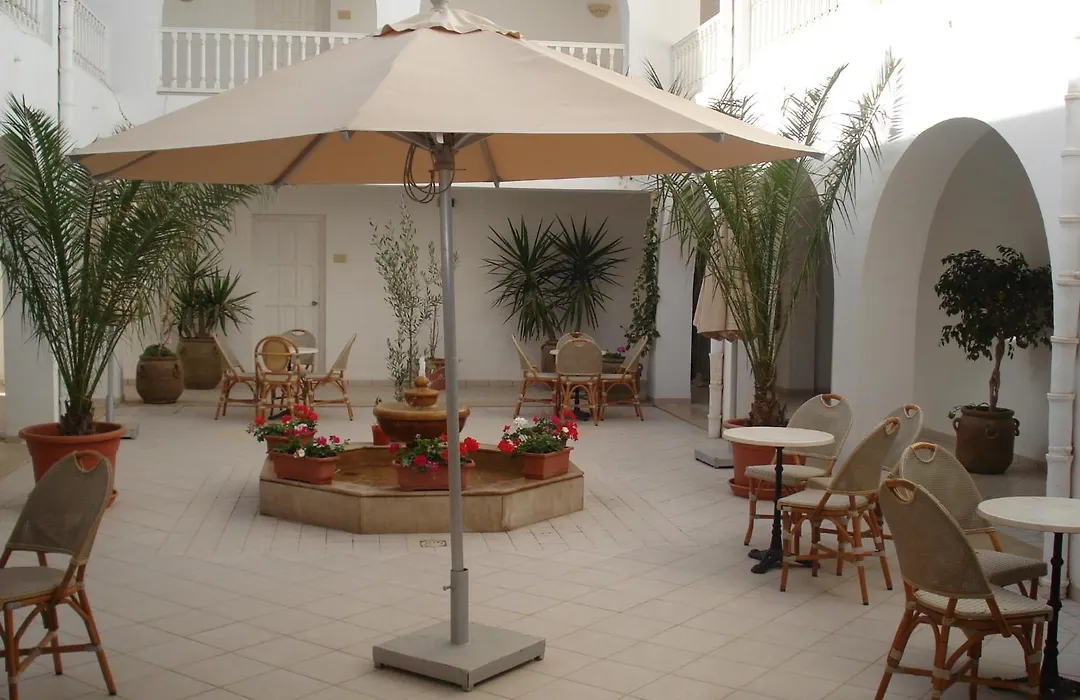 Hotel FLAMINGO BEACH-1