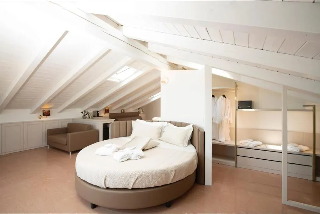 Hotel Lady Mary-1