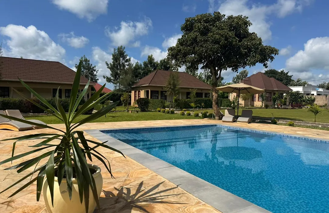 Tanzania Safari Lodge-1