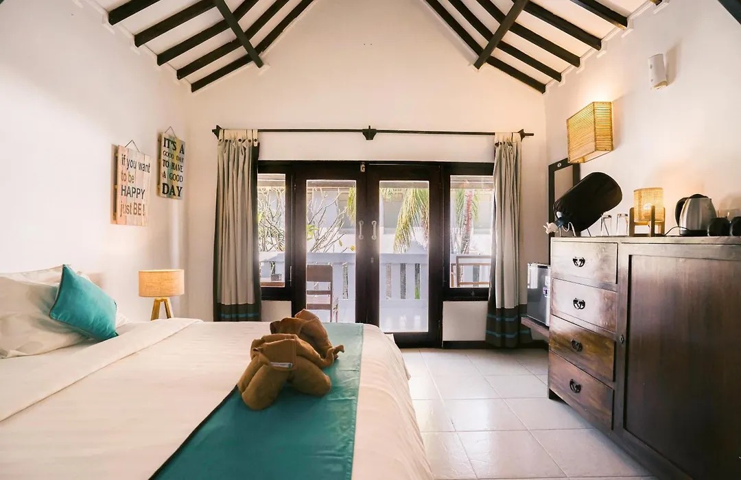 Tir Na Nog Beachfront Resort-1