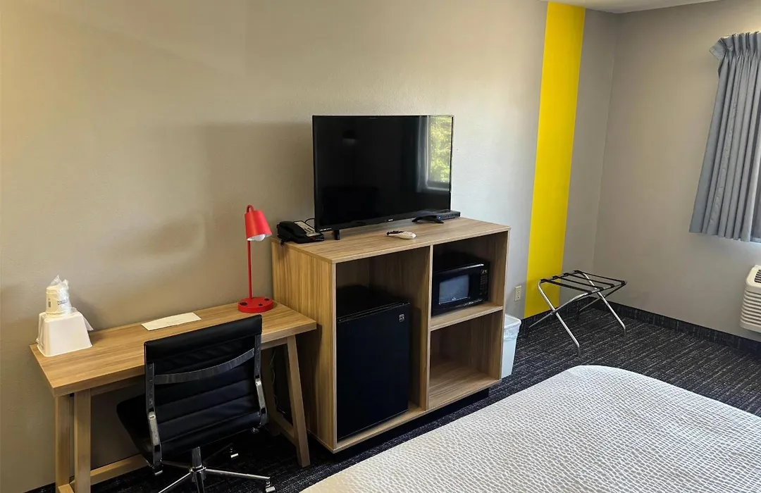 Super 8 By Wyndham Rexburg-1