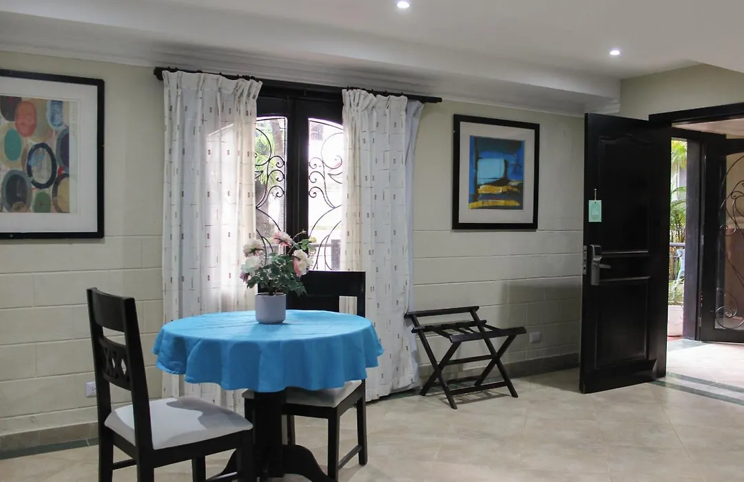 Hotel Plaza Brisas-1