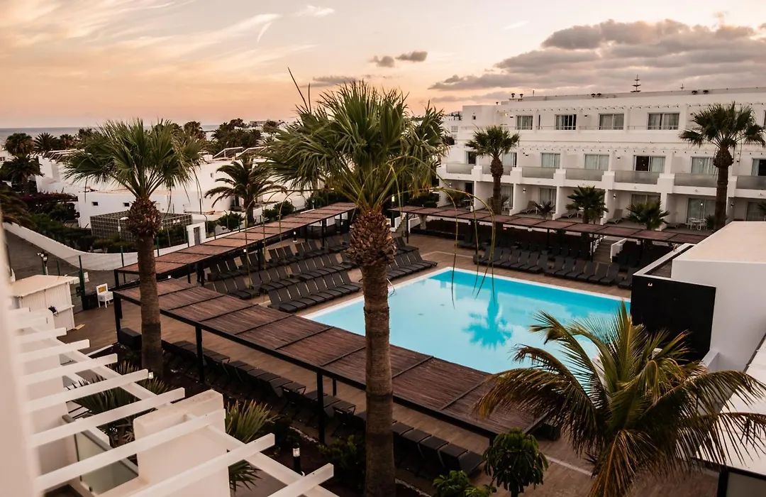 Aequora Lanzarote Suites-1