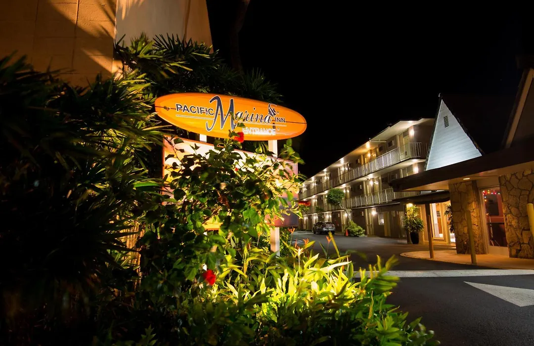 Pacific Marina Inn Airport-1