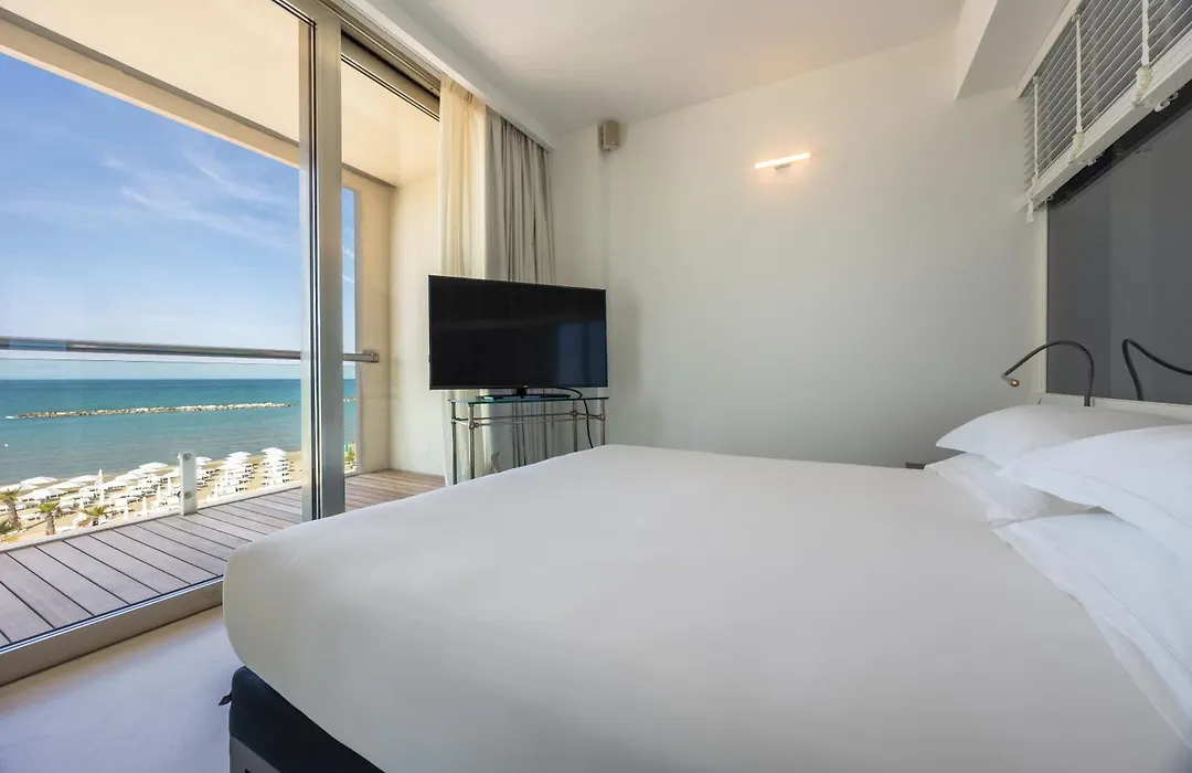 Excelsior Hotel, Spa & Lido - Preferred Hotels & Resorts-1