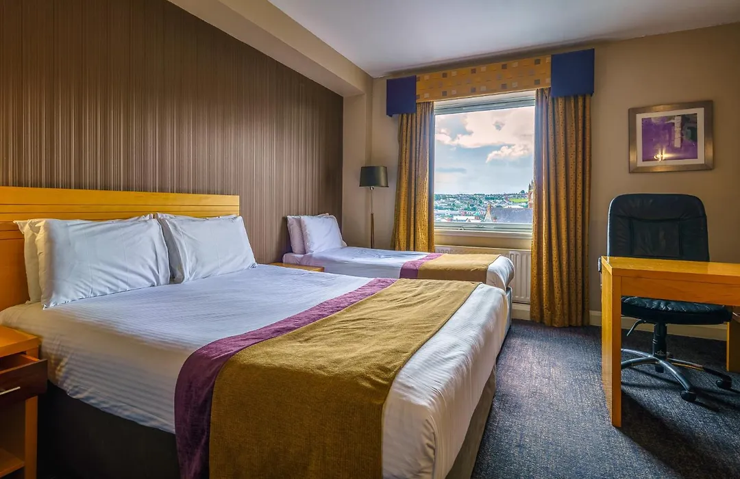 City Hotel-1