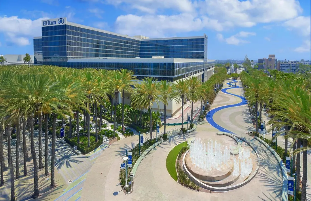 Hilton Anaheim-1