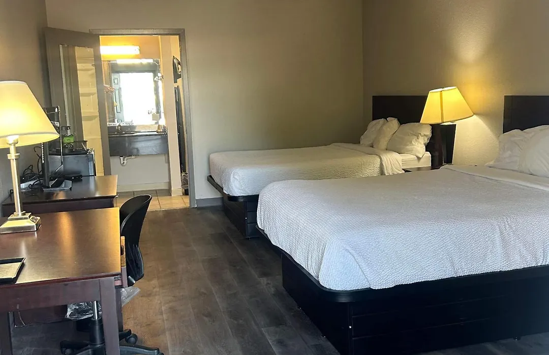 Days Inn By Wyndham Natchitoches-1