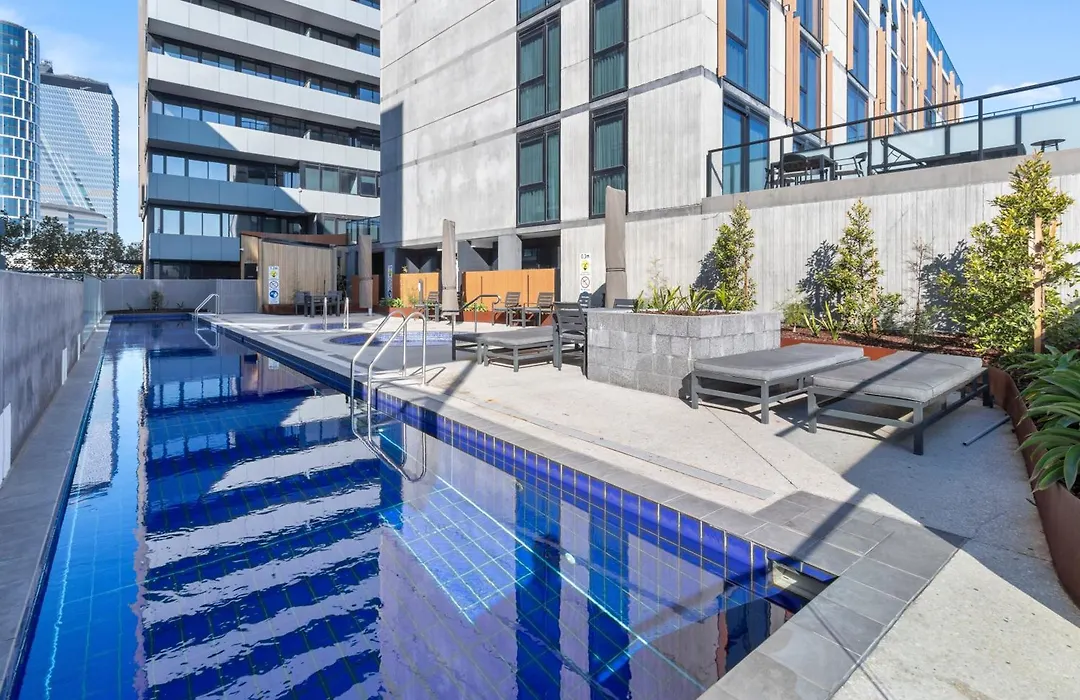 Melbourne City Apartment Hotel-1