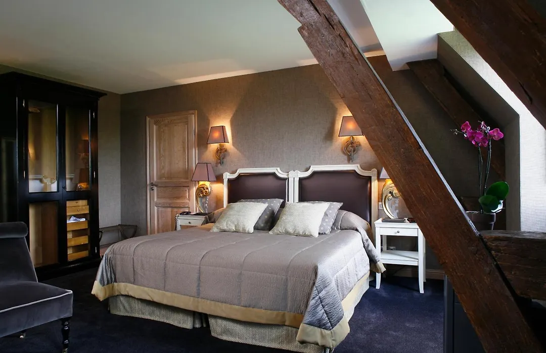 Chateau De Fere-1