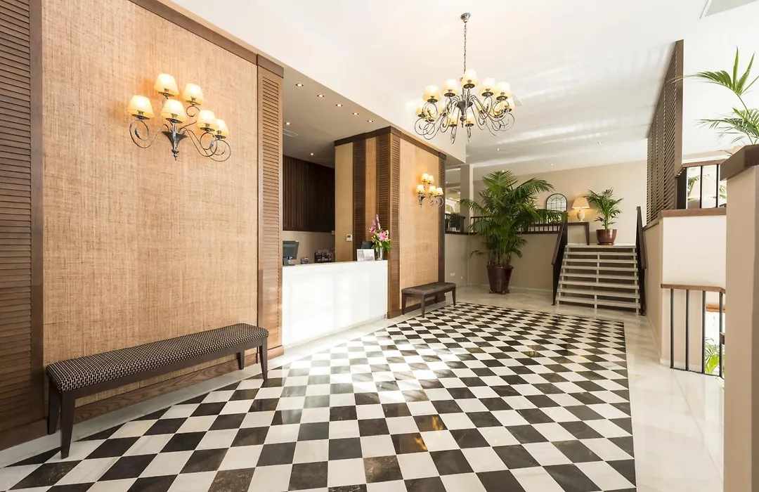 Rock Hotel-1