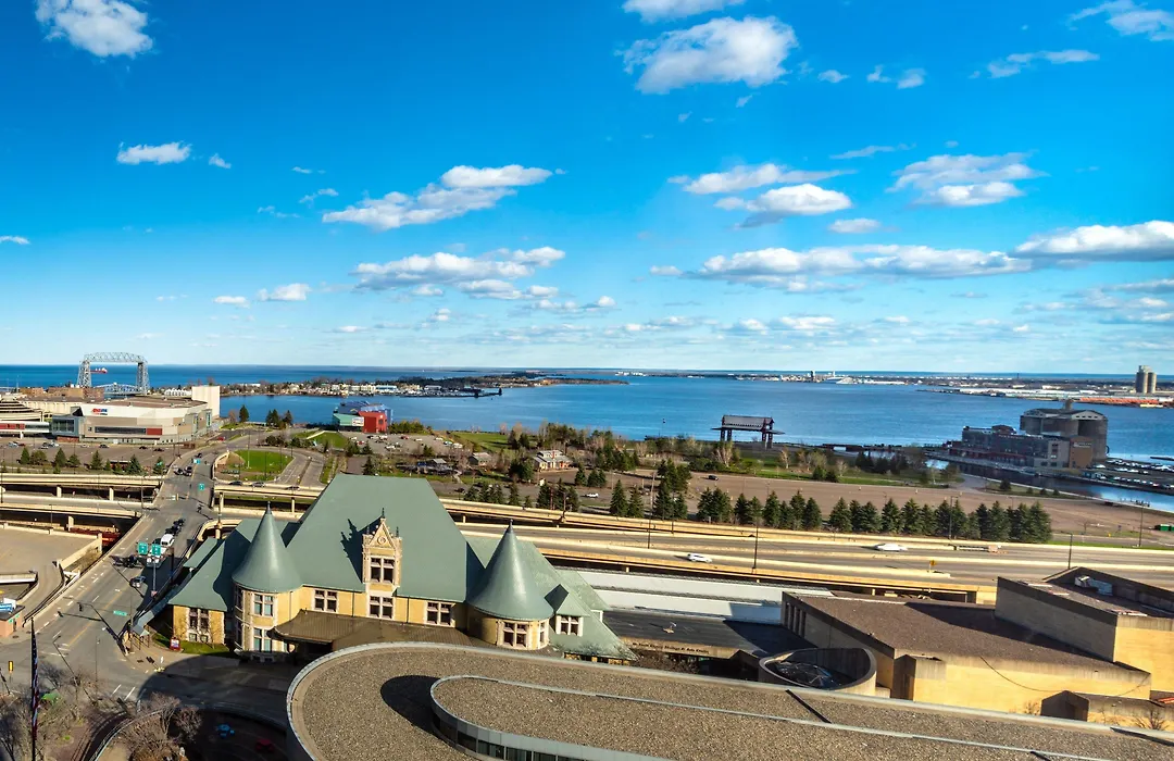 Radisson Hotel Duluth-Harborview-1