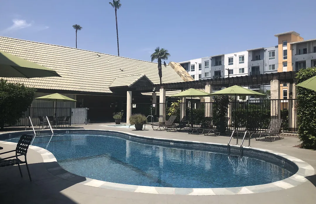 Mikado Hotel-1