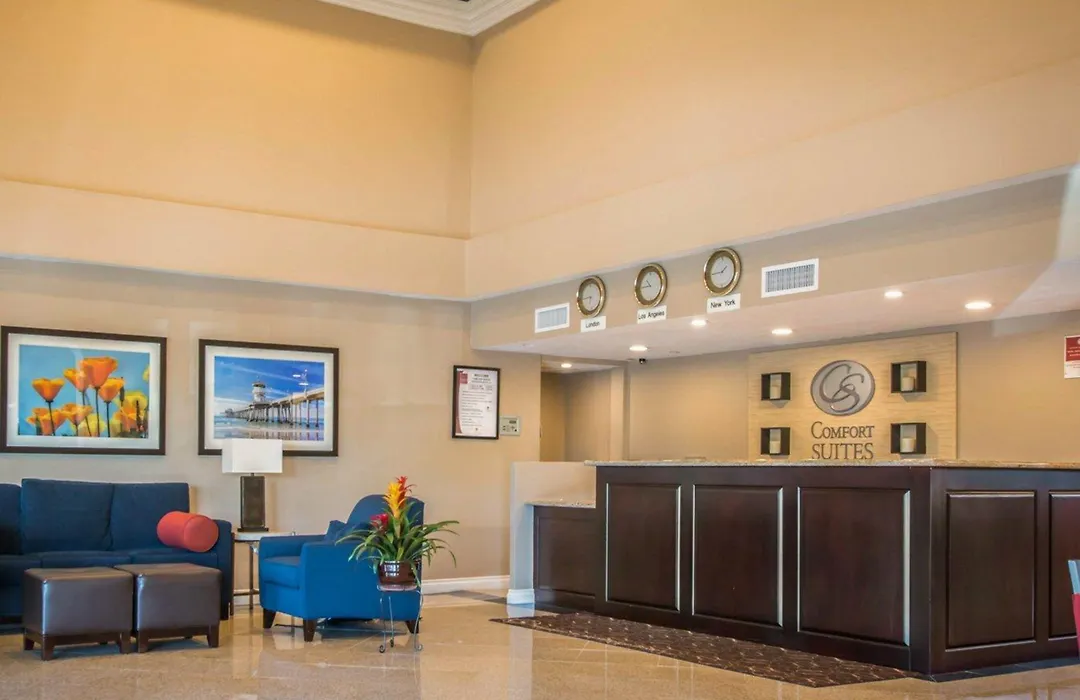 Comfort Inn & Suites Huntington Beach-1